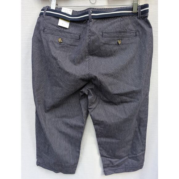 Dockers Womens Navy Pinstripe Capri Pants Sz 14 Truly Slimming Belted Soft - Picture 4 of 7